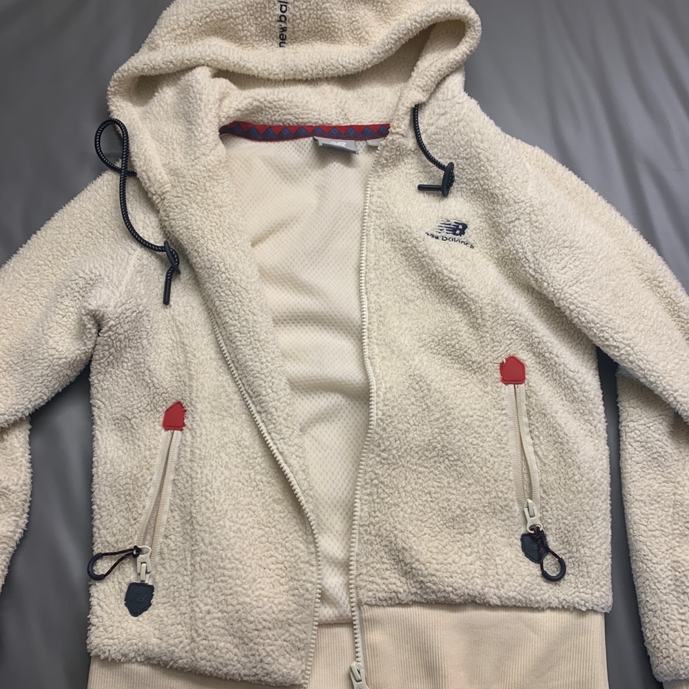 NEW BALANCE Zip Up Hoodie